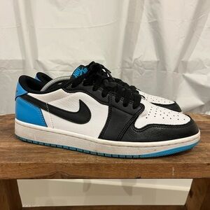 Jordan 1 Low Powder Blue - Mens Size 9.5